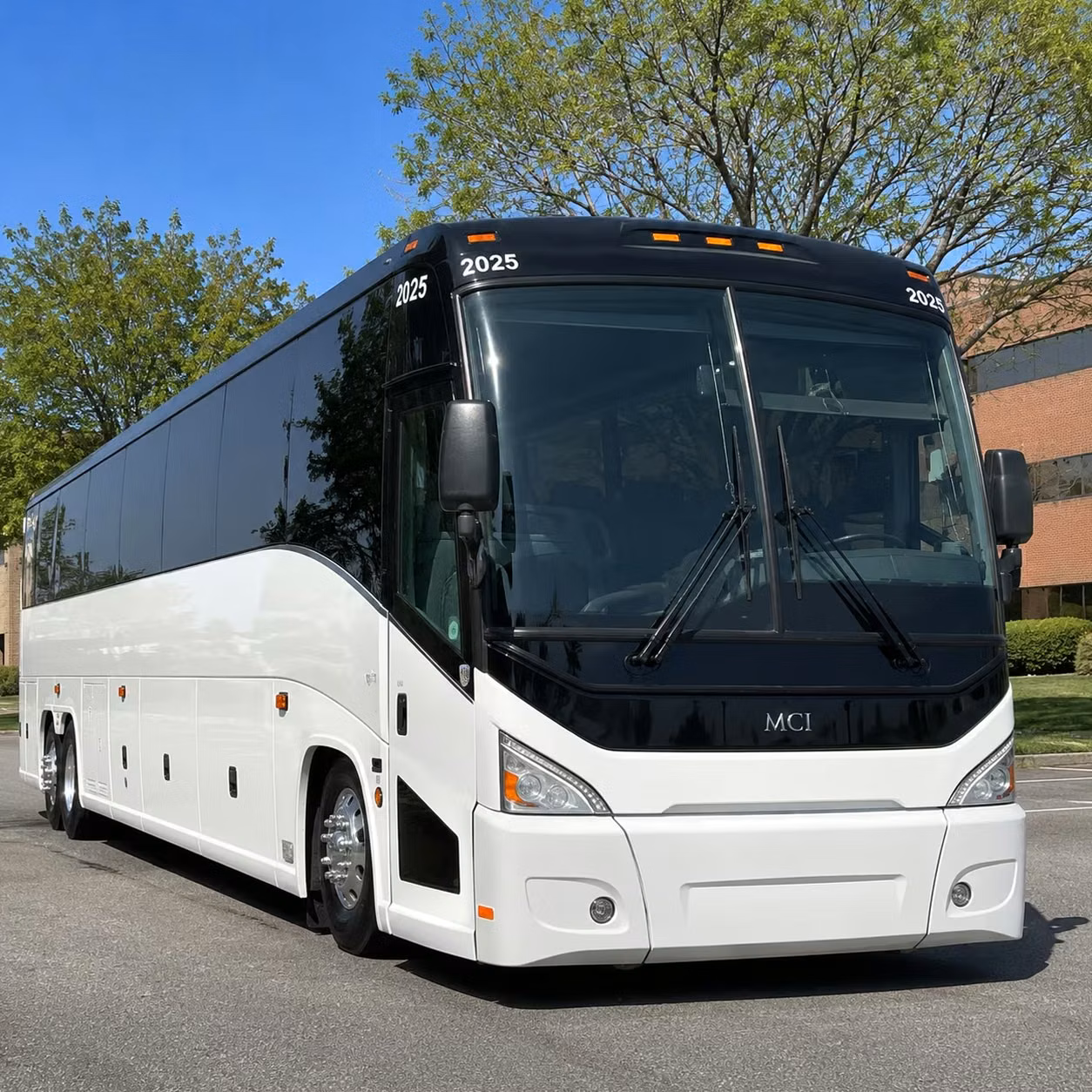 multi day charter bus rentals from spokane for corporate retreats and conference travel