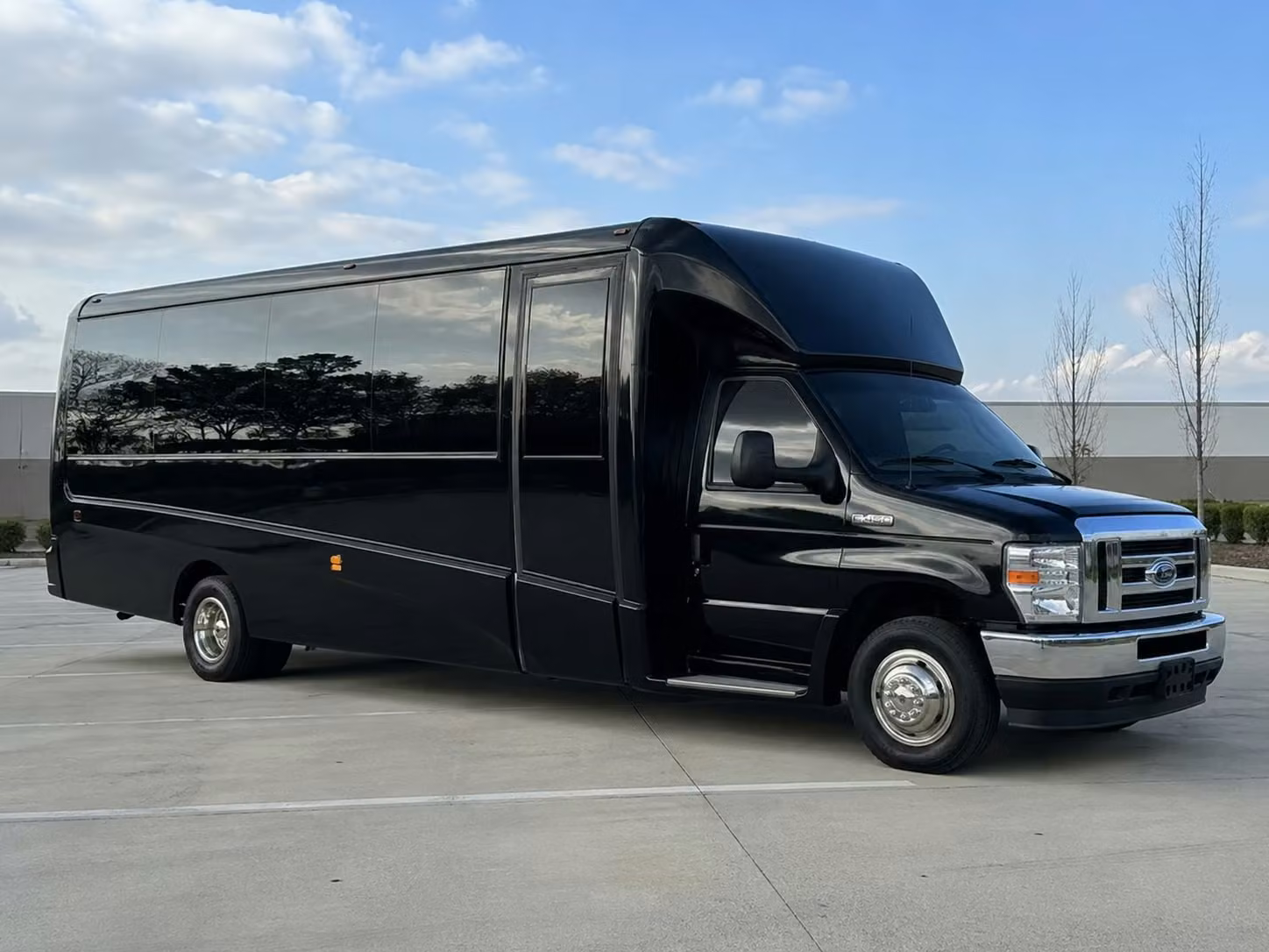 spokane 18 passenger minibus rental