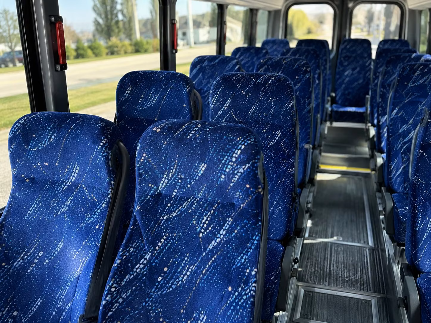 spokane 20 passenger minibus rental